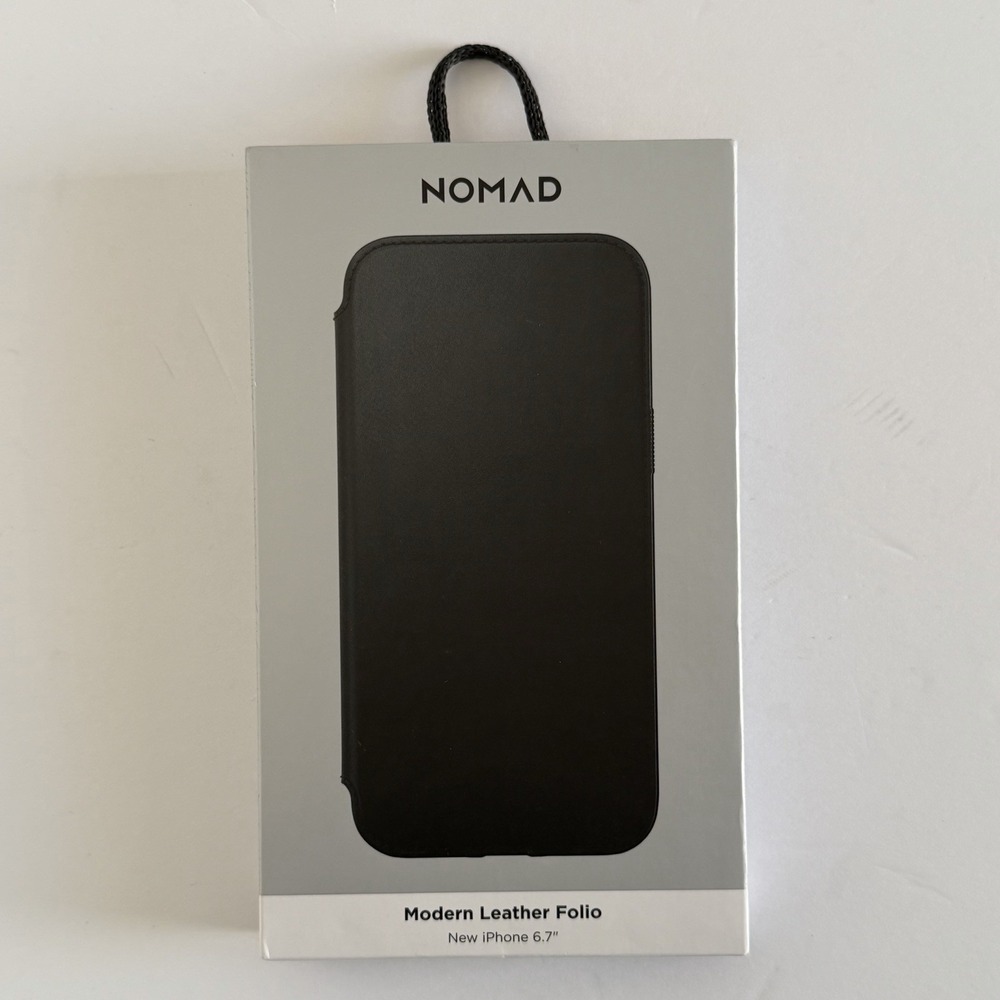 Nomad Modern Leather Folio iPhone Case 6.7" Black NIB